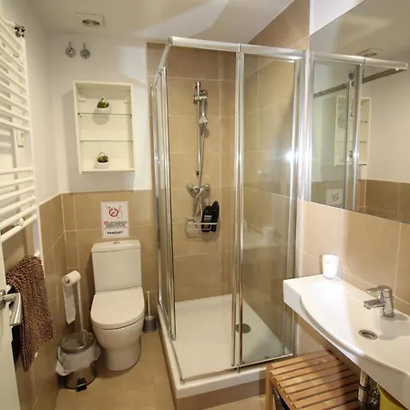 Habitaciones Acogedoras En Borrell *