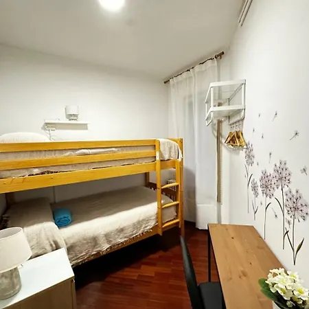 Habitaciones Acogedoras En Borrell Bed & Breakfast